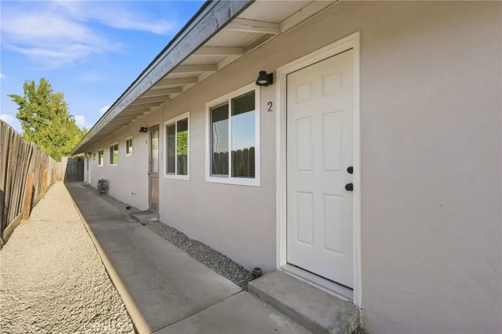 1506 Cobb Porterville, CA 93257