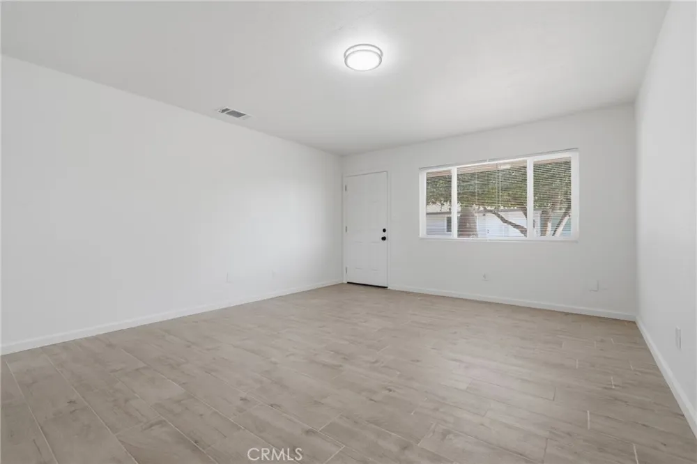 1506 Cobb Porterville, CA 93257