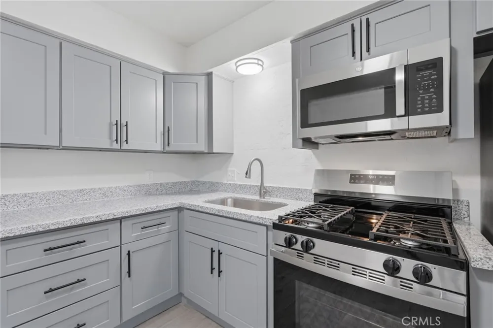 1506 Cobb Porterville, CA 93257