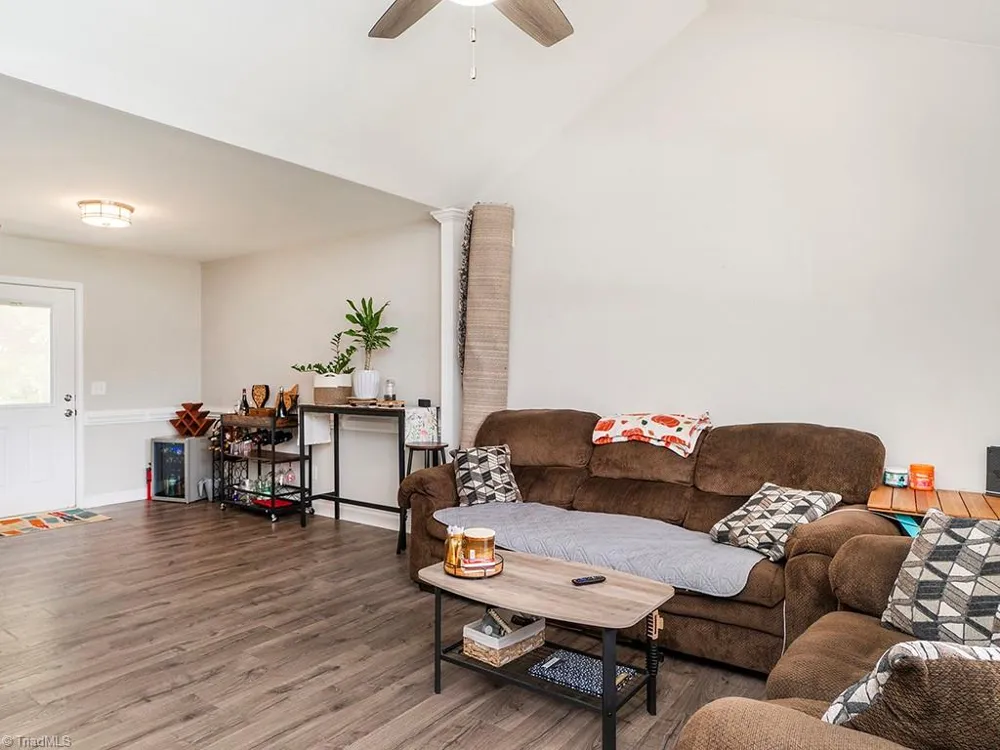 104 Taylors Court Burlington, NC 27217