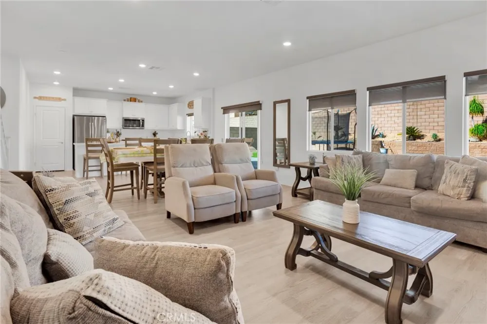 15458 San Francisco Victorville, CA 92394