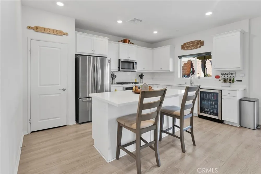 15458 San Francisco Victorville, CA 92394
