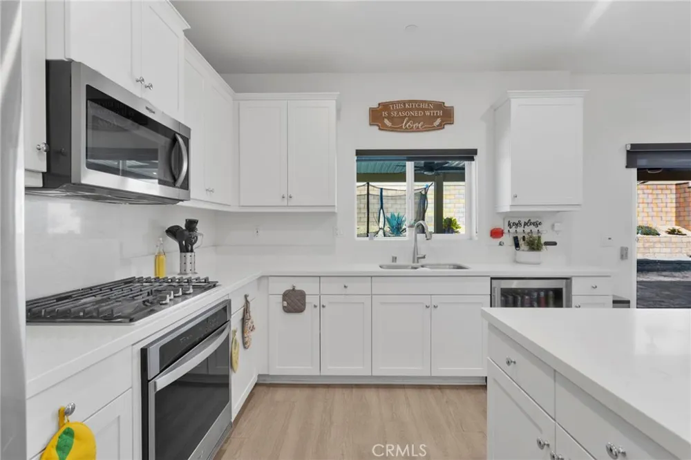 15458 San Francisco Victorville, CA 92394