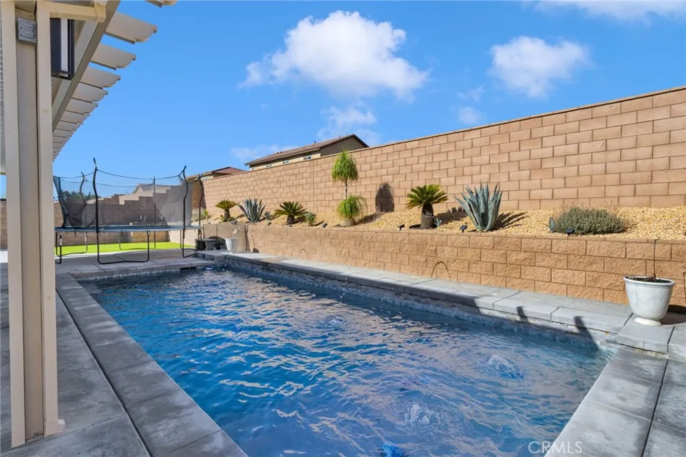 15458 San Francisco Victorville, CA 92394