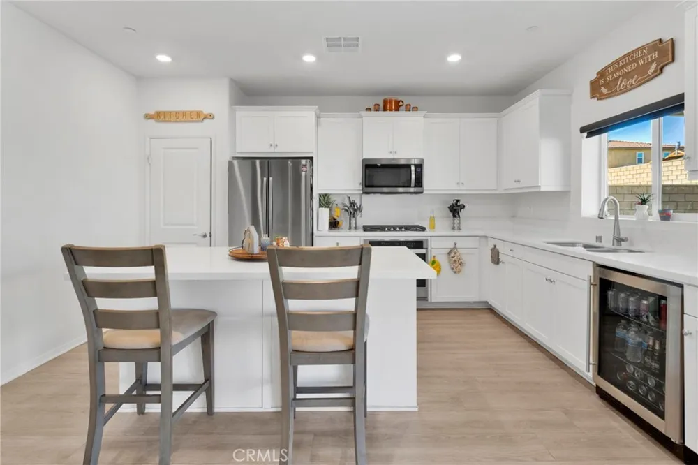 15458 San Francisco Victorville, CA 92394