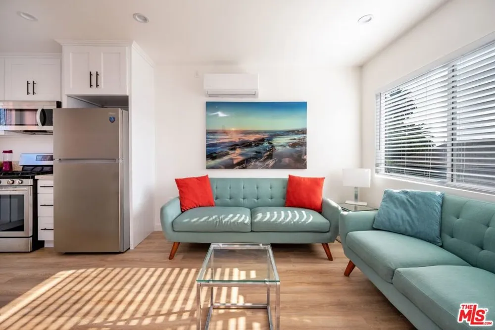 4727 W 18th Street #4 Los Angeles, CA 90019