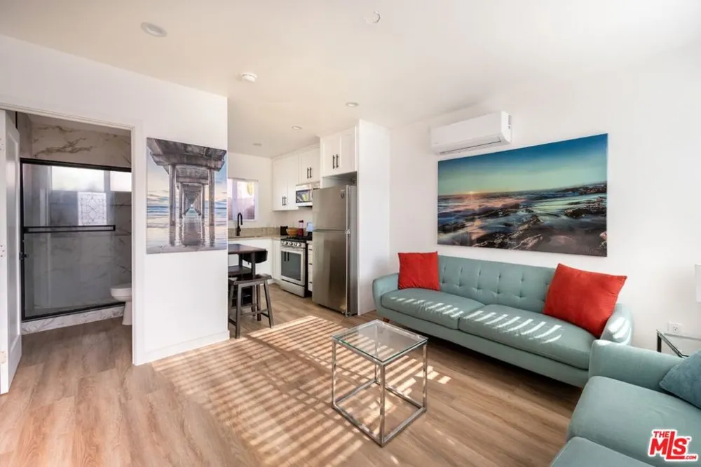 4727 W 18th Street #4 Los Angeles, CA 90019