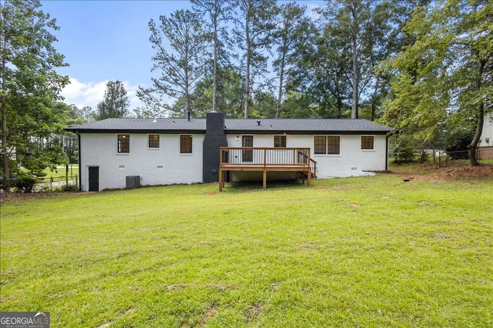 5125 Flakes Mill RD Ellenwood, GA 30294