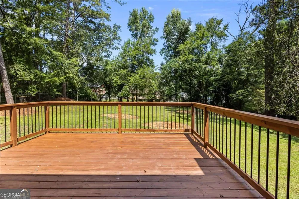 5125 Flakes Mill RD Ellenwood, GA 30294