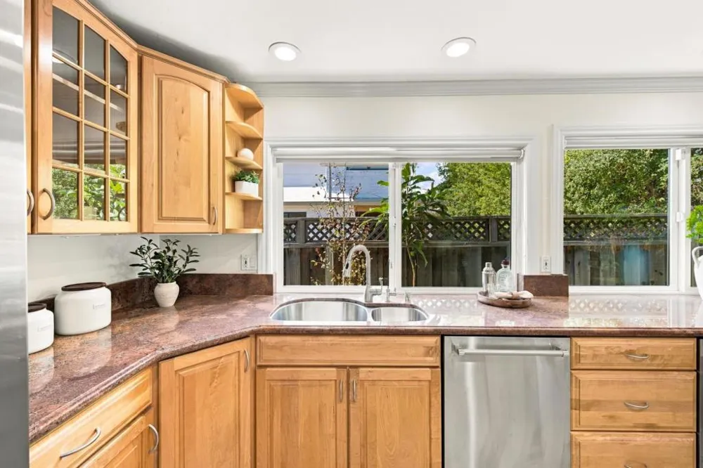 1005 Iris Avenue Sunnyvale, CA 94086