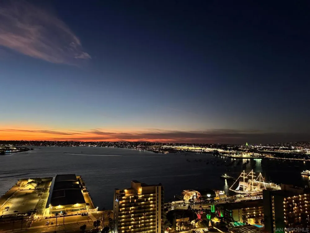 1199 Pacific Highway #2802 San Diego, CA 92101