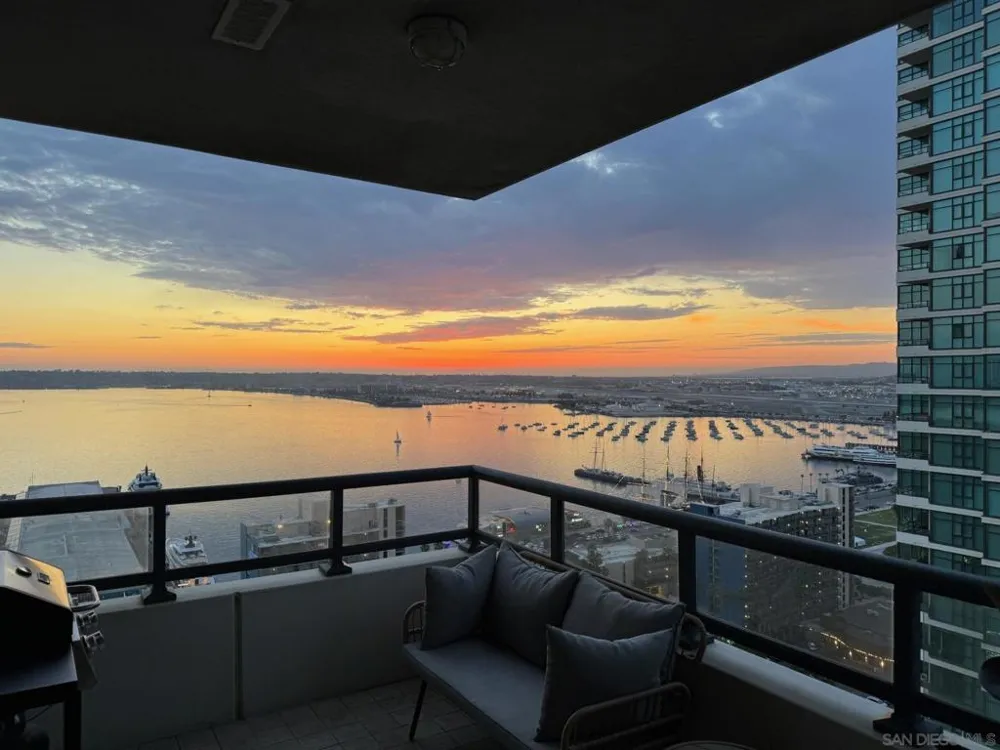 1199 Pacific Highway #2802 San Diego, CA 92101