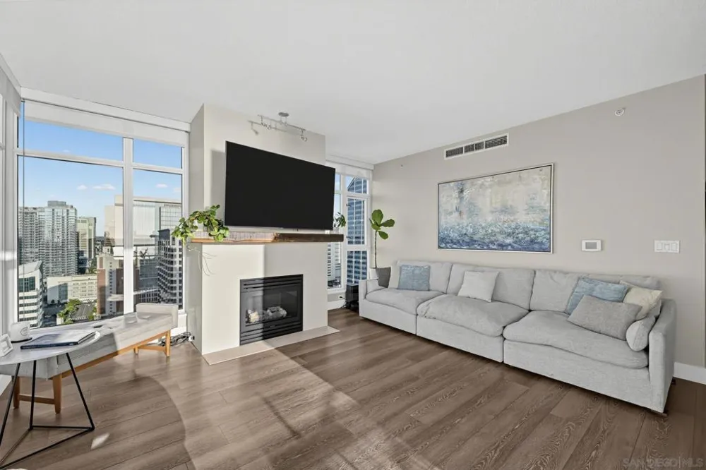 1199 Pacific Highway #2802 San Diego, CA 92101