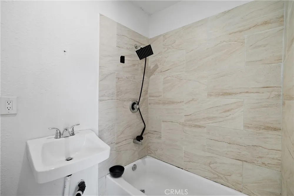 332 W 11th Street Perris, CA 92570