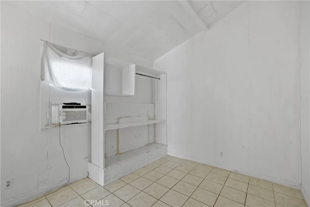 332 W 11th Street Perris, CA 92570