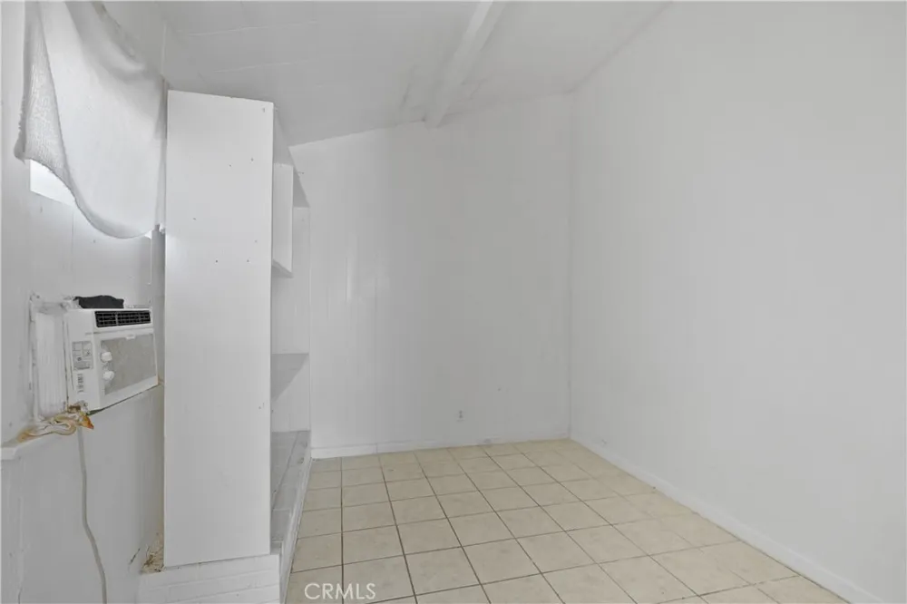 332 W 11th Street Perris, CA 92570
