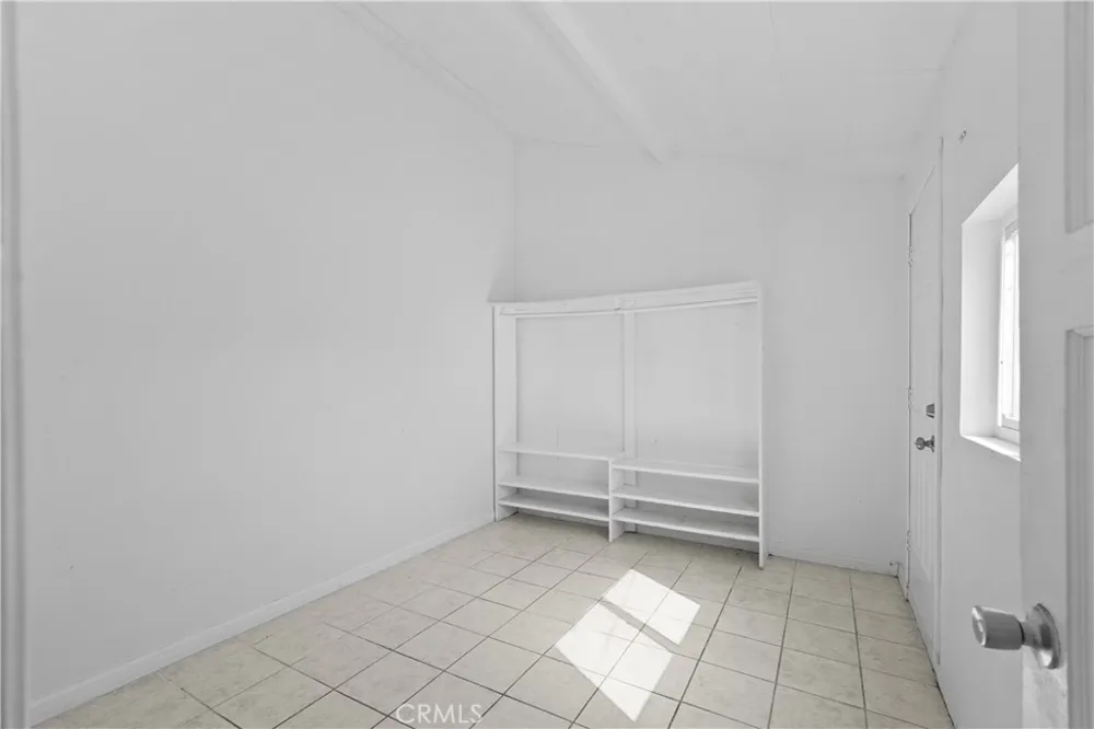 332 W 11th Street Perris, CA 92570