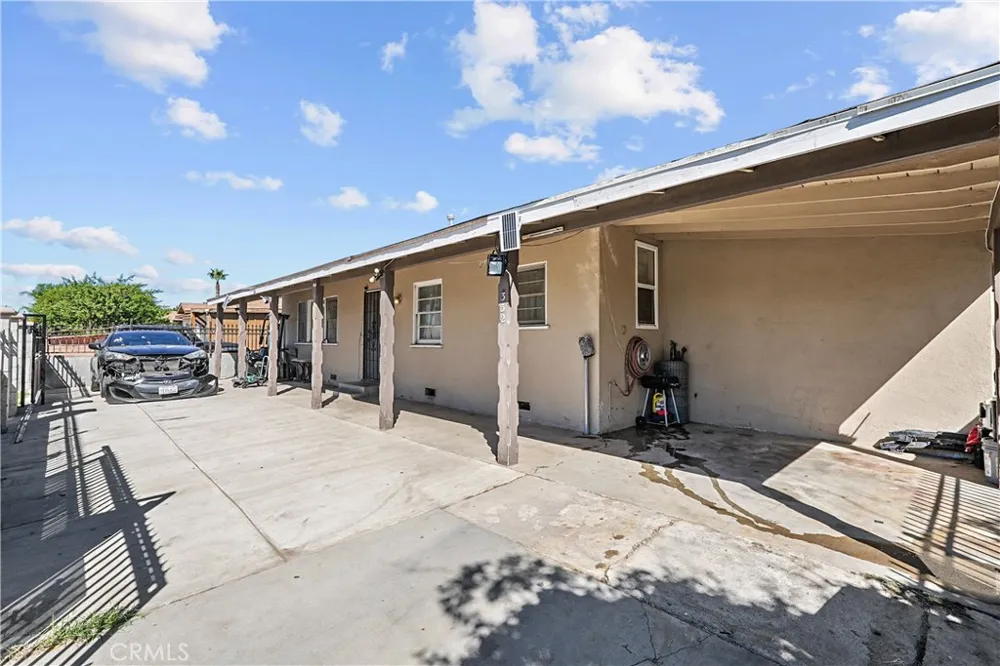 332 W 11th Street Perris, CA 92570
