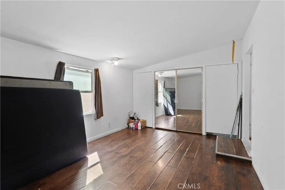 332 W 11th Street Perris, CA 92570