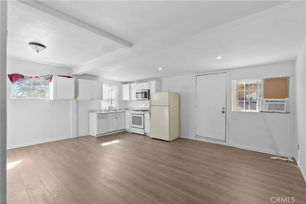 332 W 11th Street Perris, CA 92570