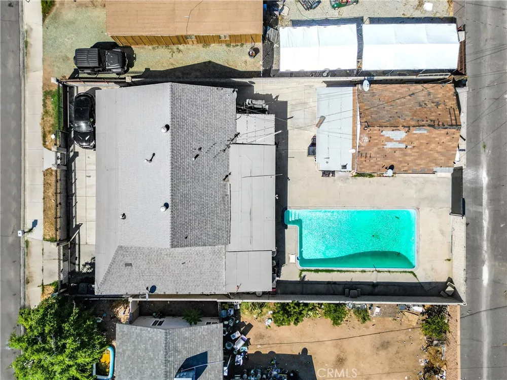 332 W 11th Street Perris, CA 92570