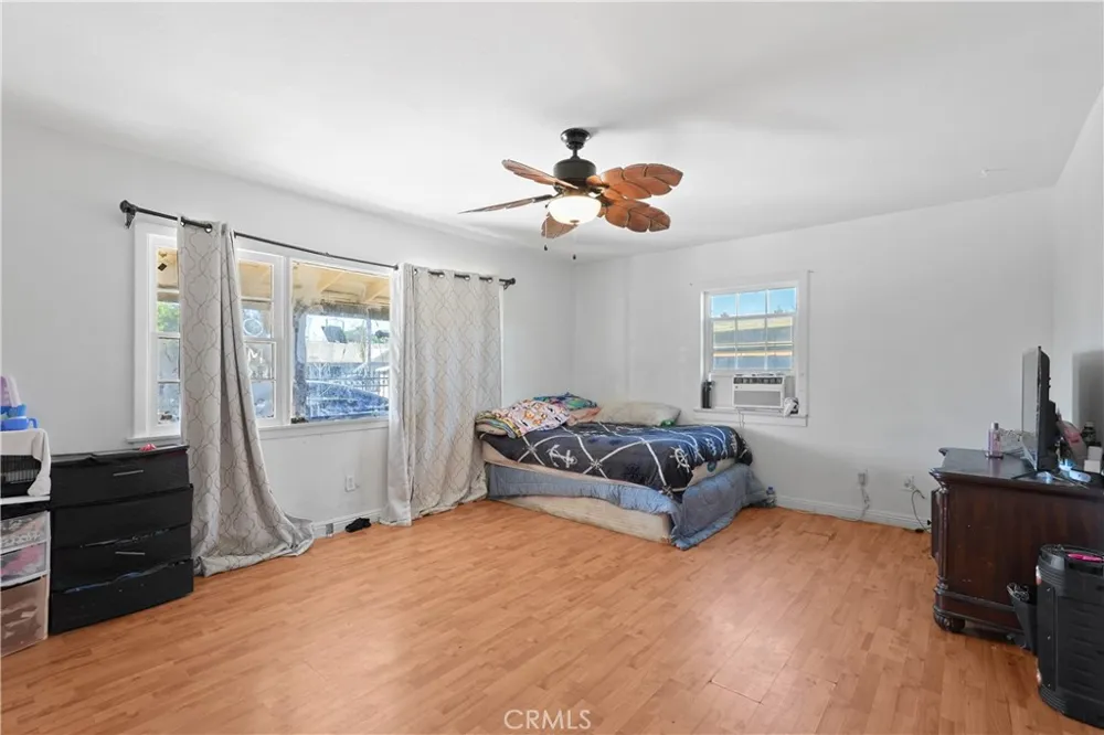 332 W 11th Street Perris, CA 92570
