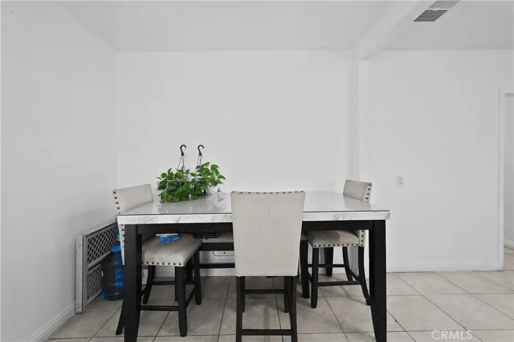 332 W 11th Street Perris, CA 92570