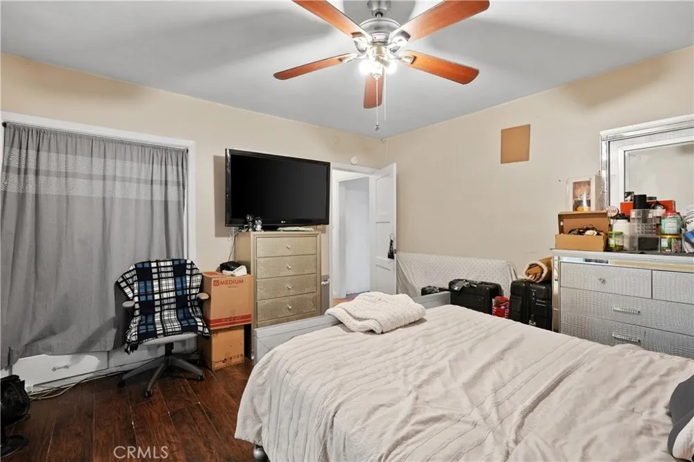 332 W 11th Street Perris, CA 92570