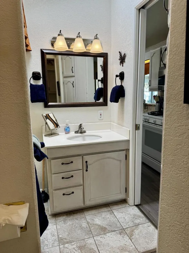 84136 Avenue 44 #202 Indio, CA 92203