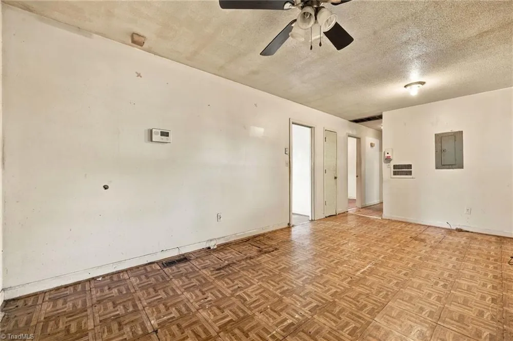 302 E 17th Street Scotland Neck, NC 27874