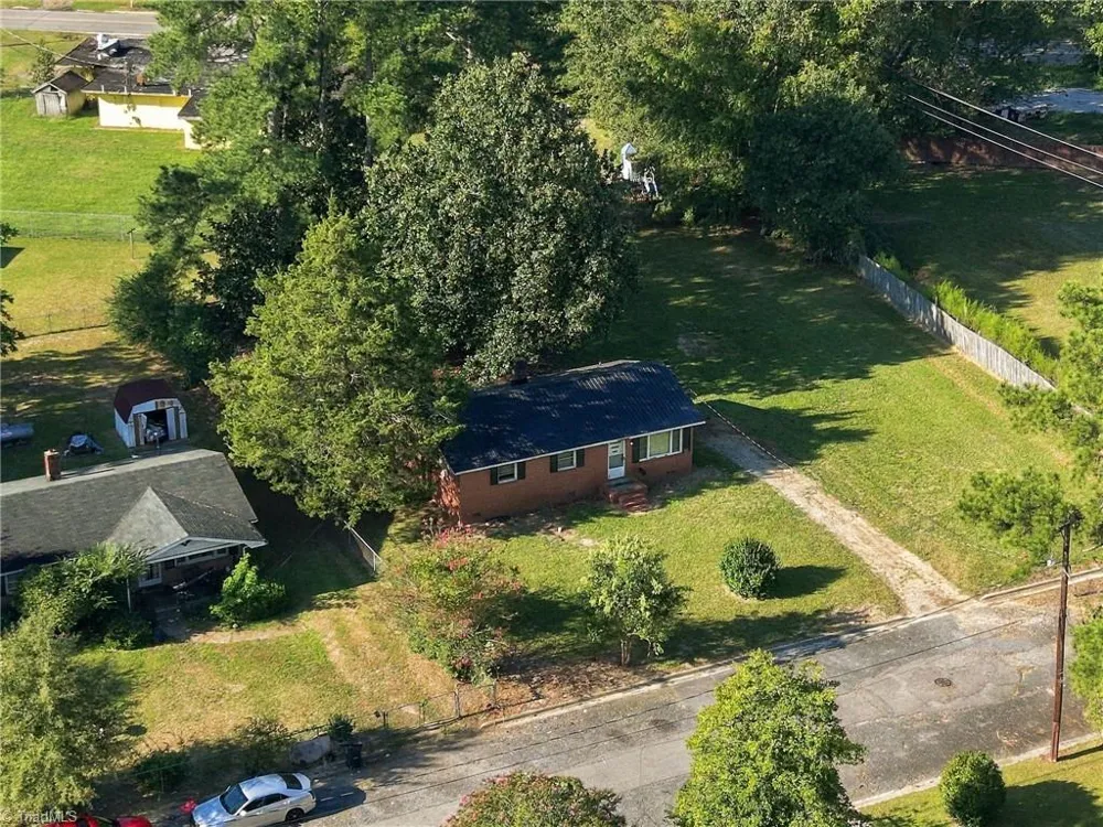 302 E 17th Street Scotland Neck, NC 27874