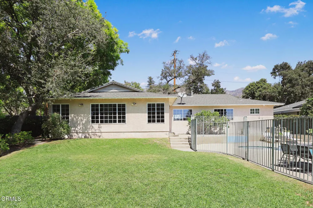 148 W Bonita Avenue Sierra Madre, CA 91024
