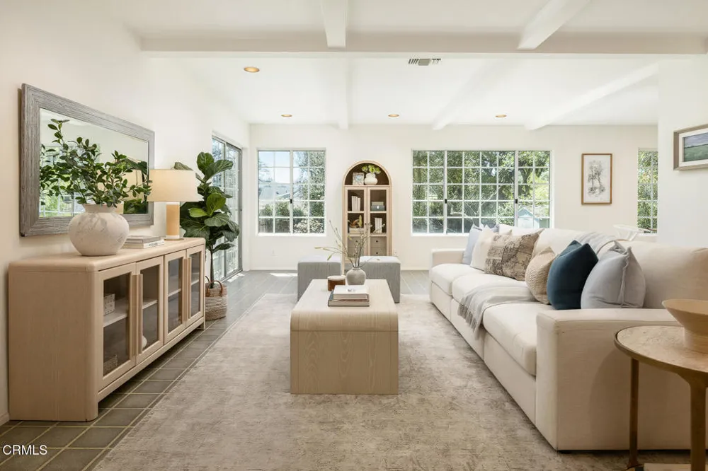 148 W Bonita Avenue Sierra Madre, CA 91024