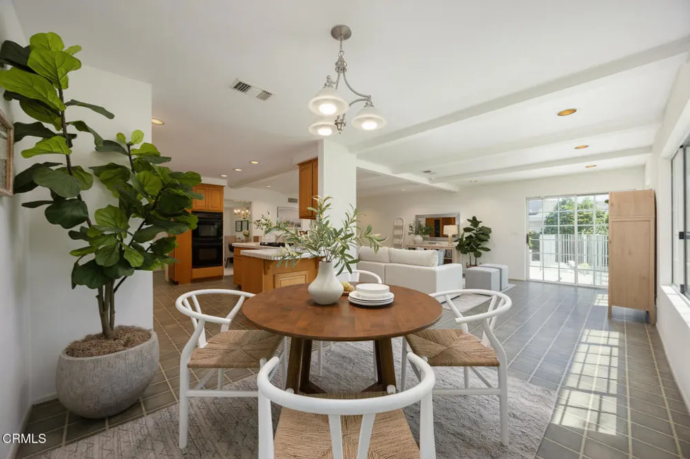 148 W Bonita Avenue Sierra Madre, CA 91024
