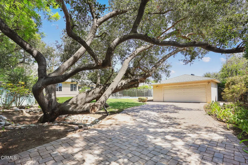 148 W Bonita Avenue Sierra Madre, CA 91024