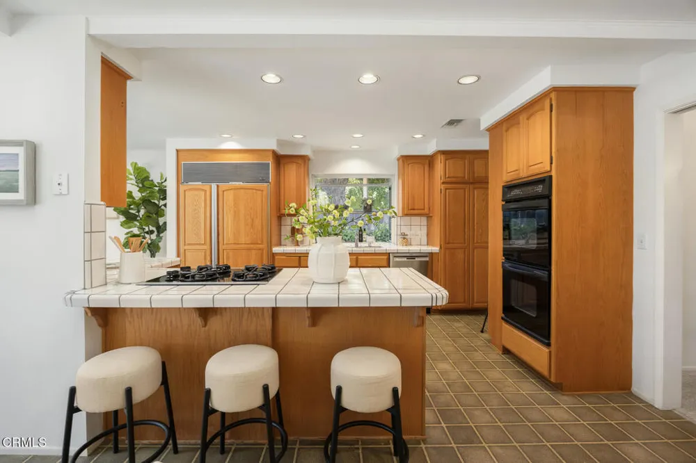 148 W Bonita Avenue Sierra Madre, CA 91024