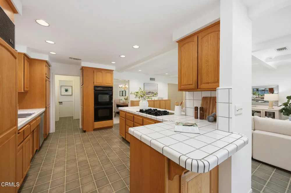 148 W Bonita Avenue Sierra Madre, CA 91024