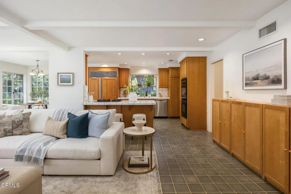 148 W Bonita Avenue Sierra Madre, CA 91024
