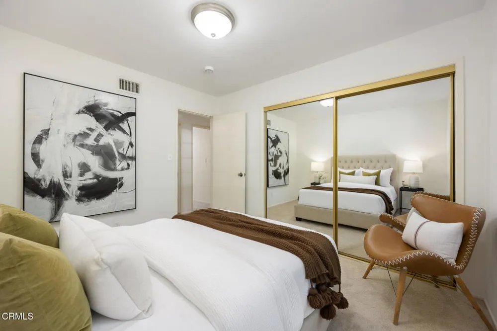 148 W Bonita Avenue Sierra Madre, CA 91024