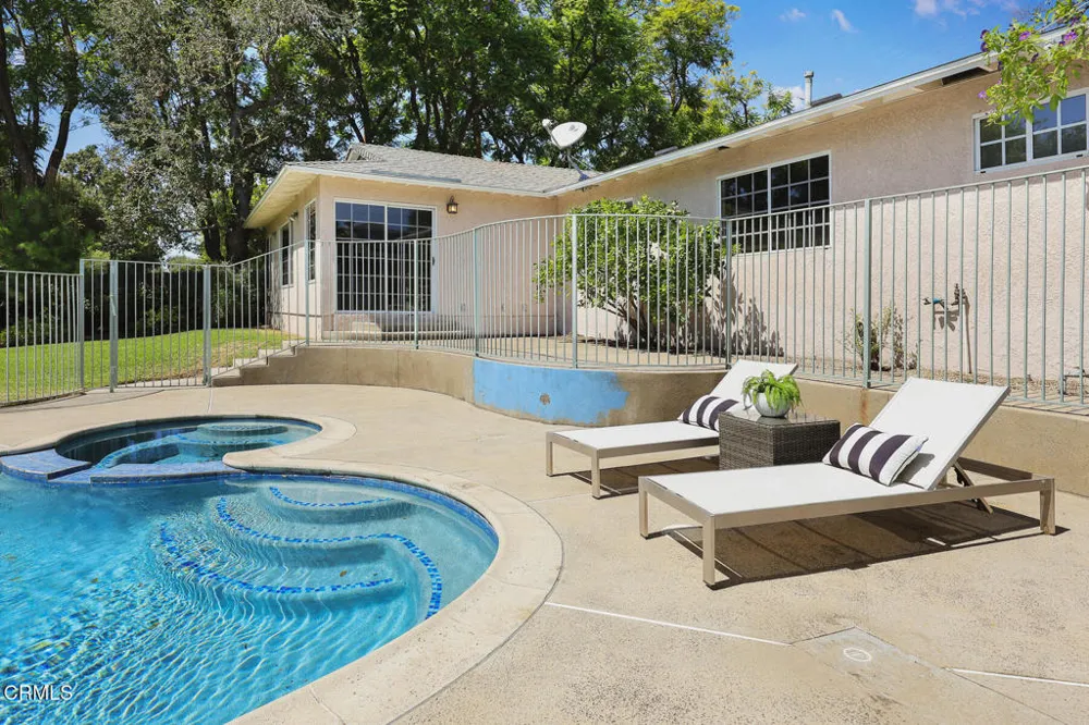 148 W Bonita Avenue Sierra Madre, CA 91024