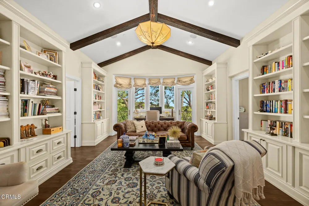 574 Camillo Road Sierra Madre, CA 91024