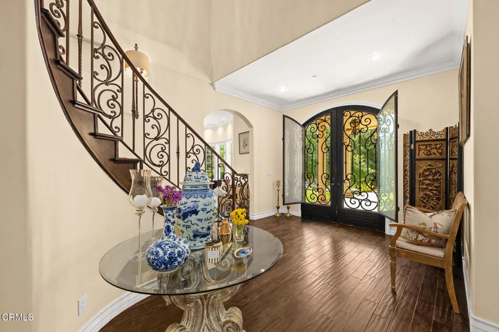 574 Camillo Road Sierra Madre, CA 91024