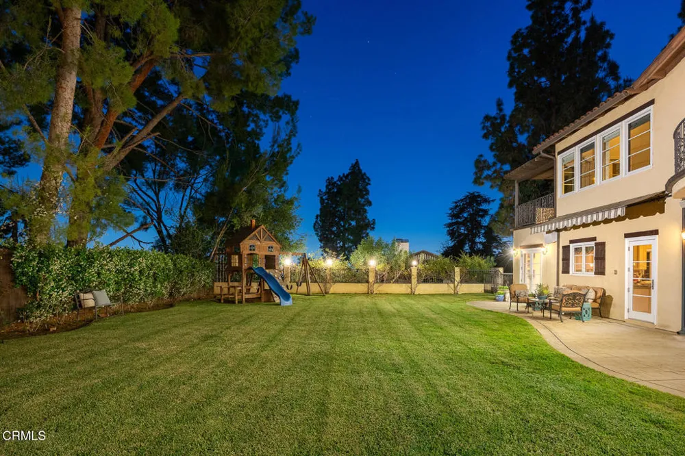 574 Camillo Road Sierra Madre, CA 91024