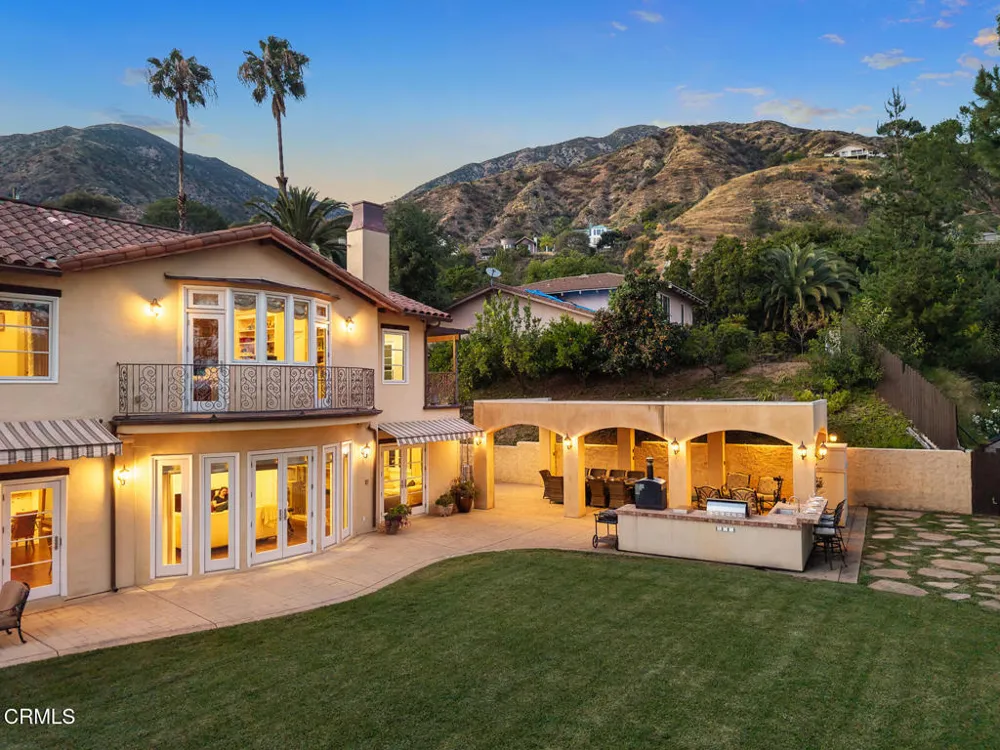 574 Camillo Road Sierra Madre, CA 91024