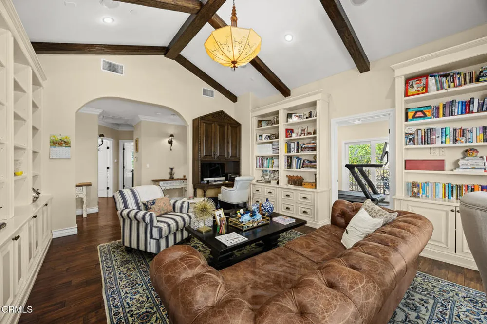 574 Camillo Road Sierra Madre, CA 91024