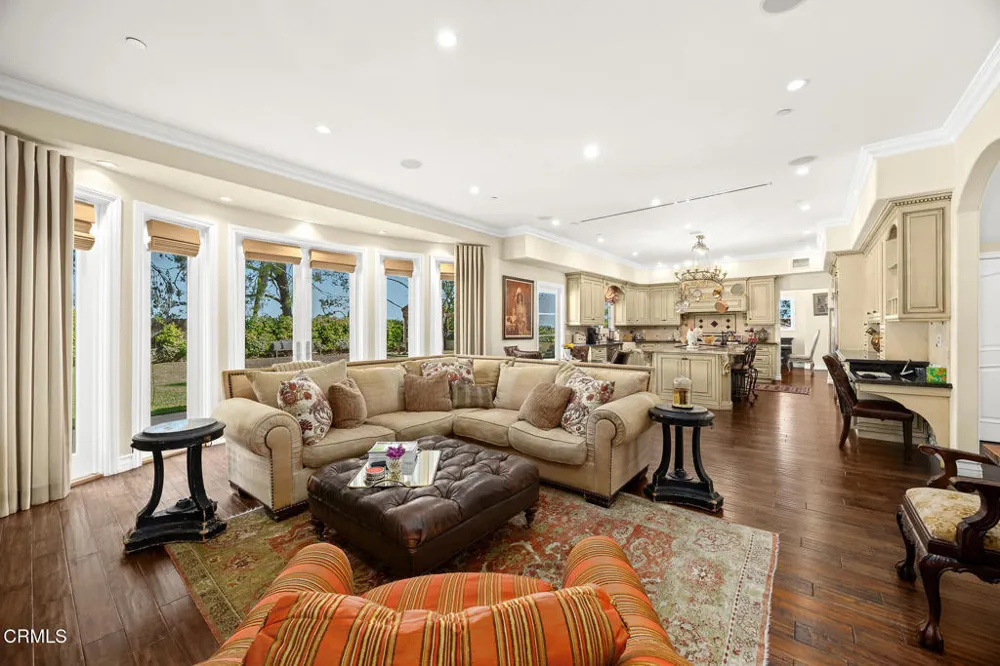 574 Camillo Road Sierra Madre, CA 91024