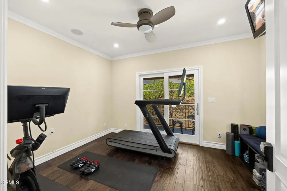 574 Camillo Road Sierra Madre, CA 91024