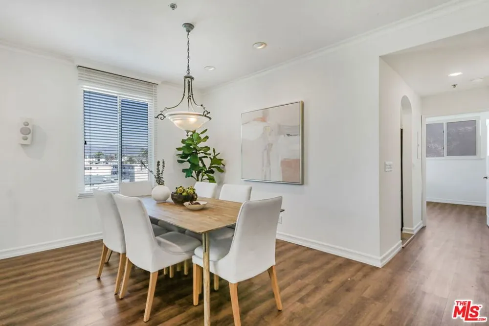 211 California Avenue #501 Santa Monica, CA 90403