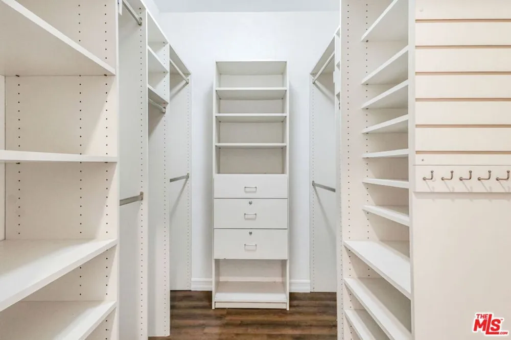211 California Avenue #501 Santa Monica, CA 90403