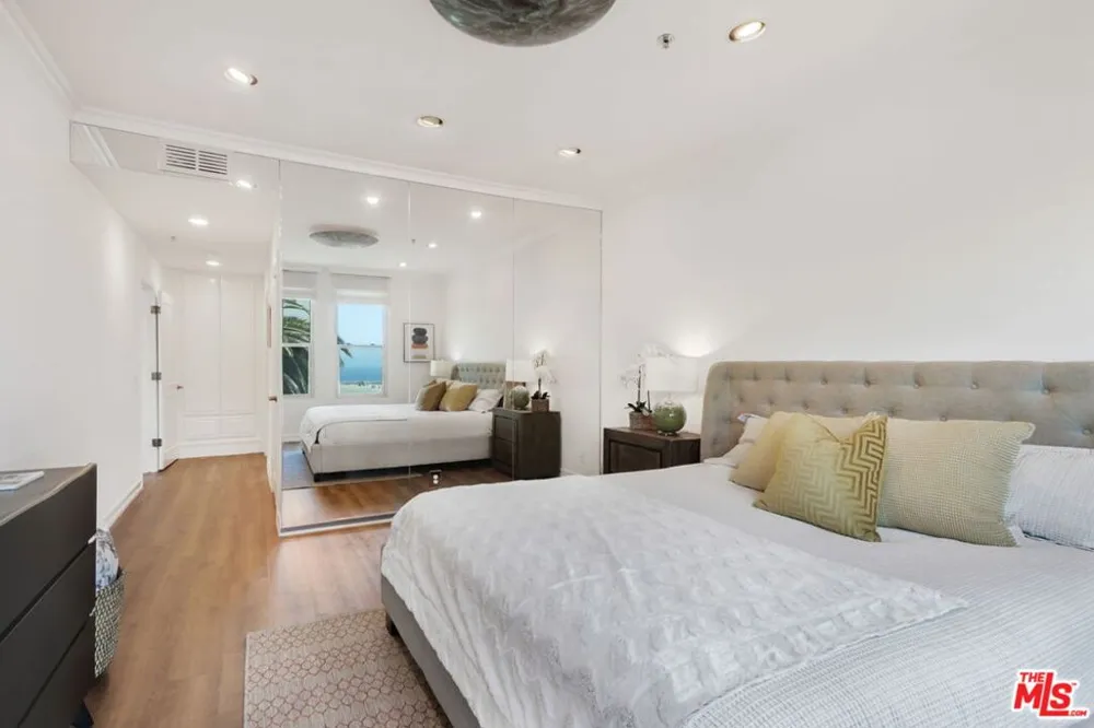 211 California Avenue #501 Santa Monica, CA 90403